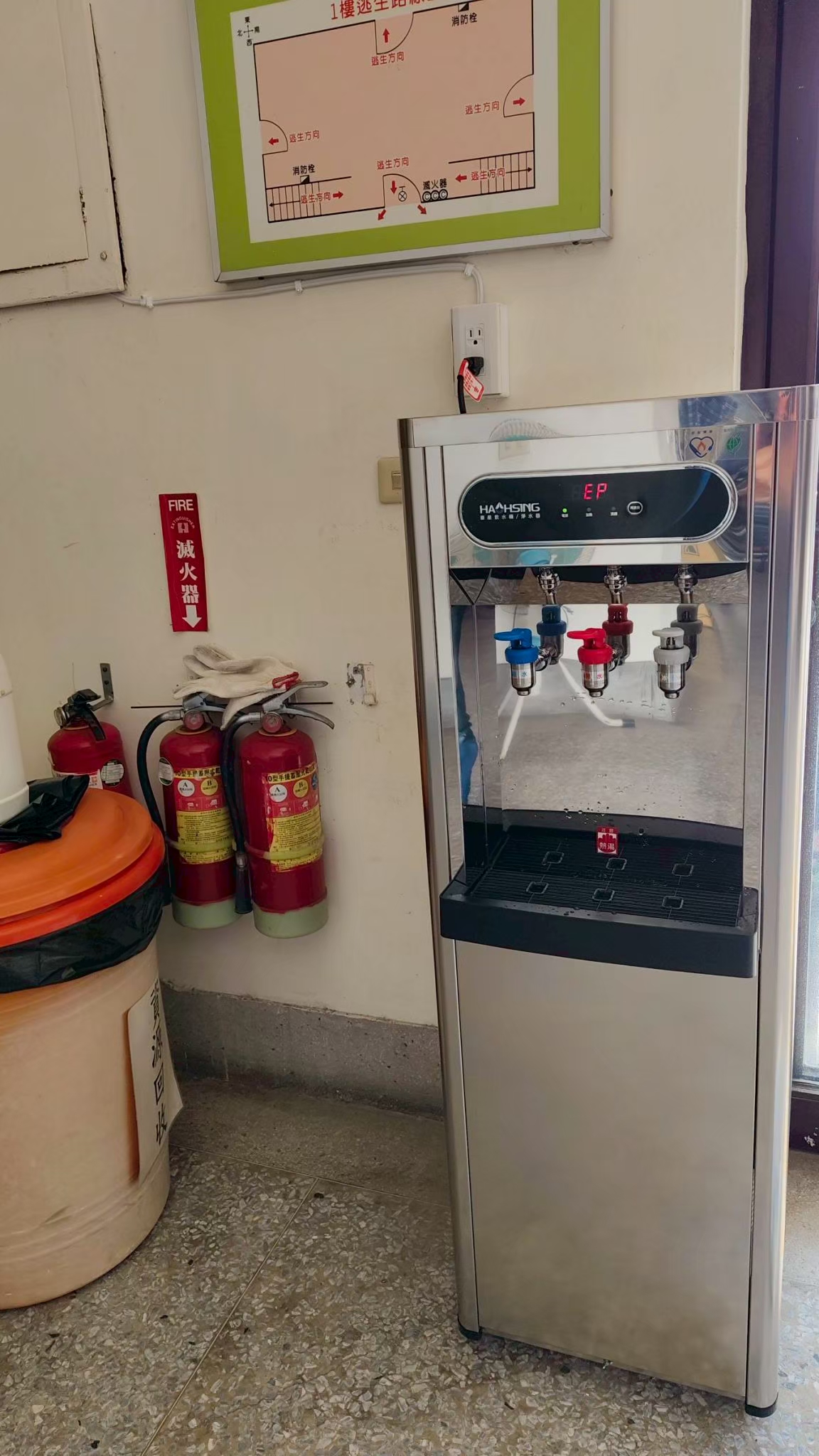 豪星HM1687數位熱交換三溫飲水機